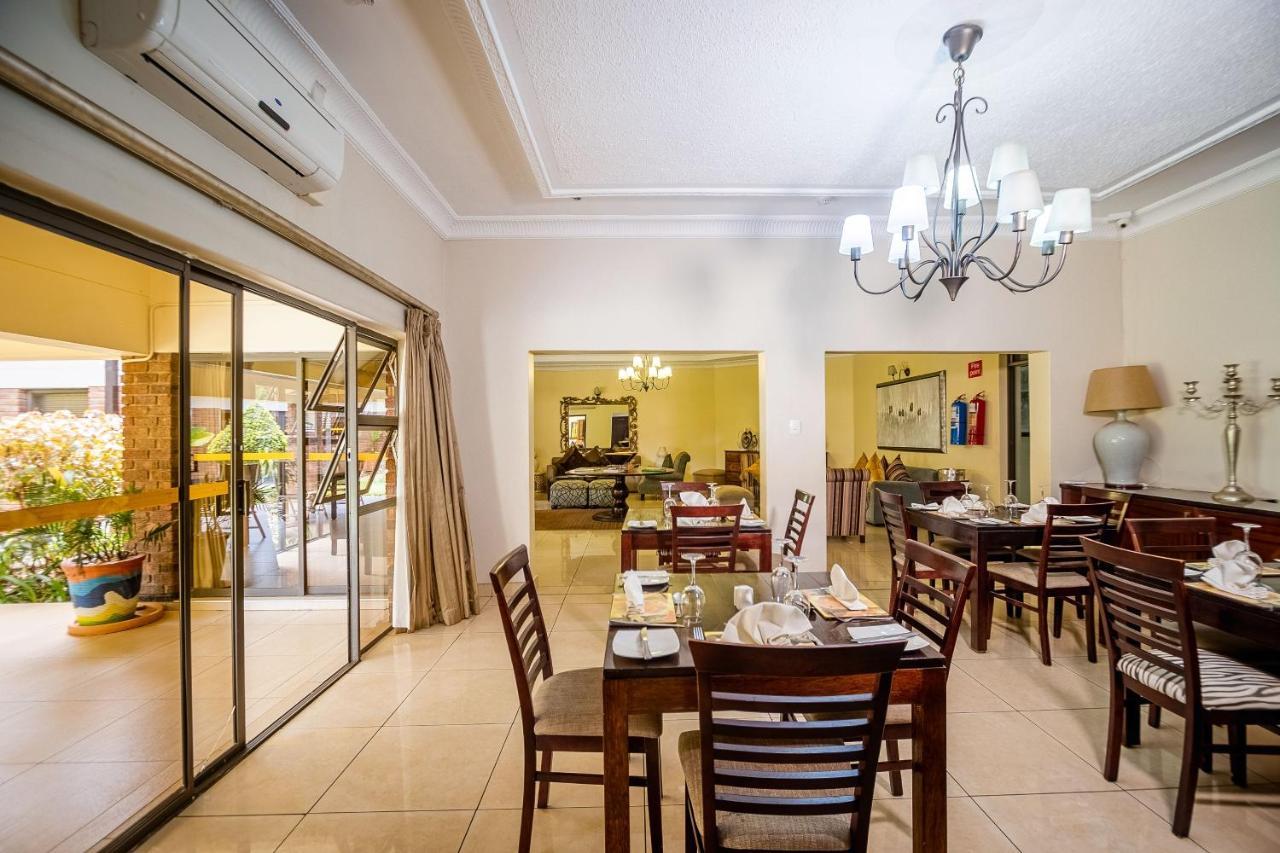 The Victoria Falls Deluxe Suites Kültér fotó