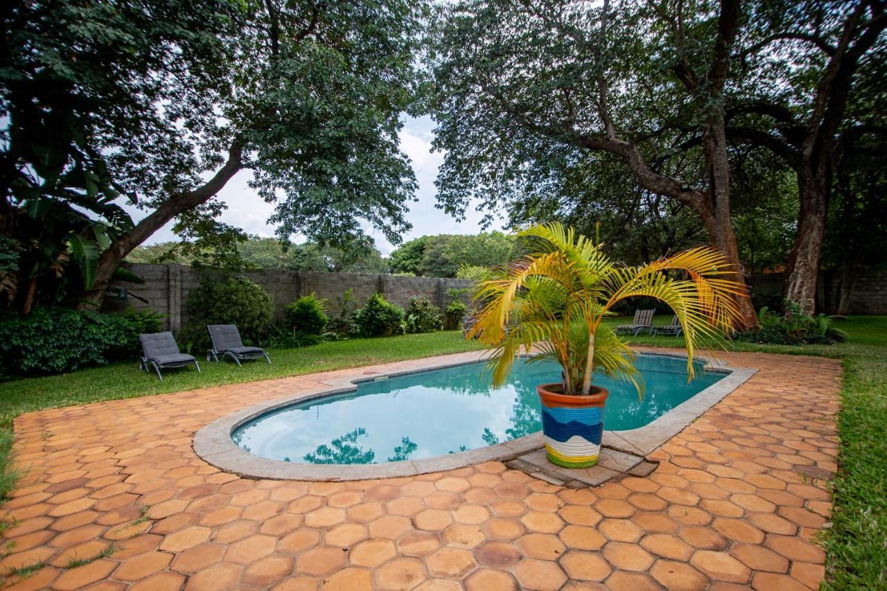 The Victoria Falls Deluxe Suites Kültér fotó