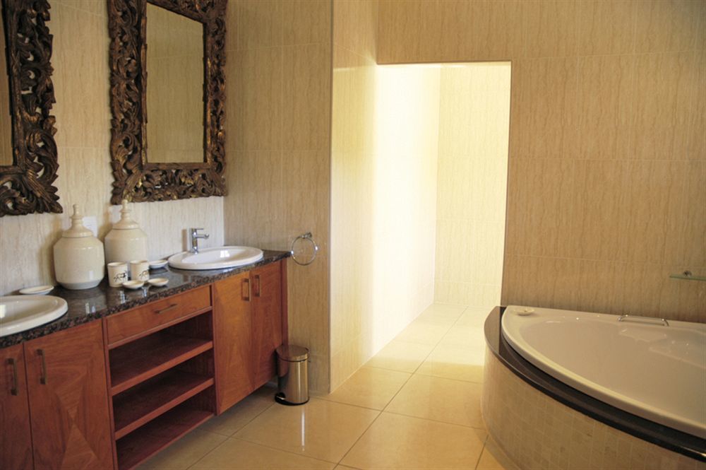 The Victoria Falls Deluxe Suites Kültér fotó