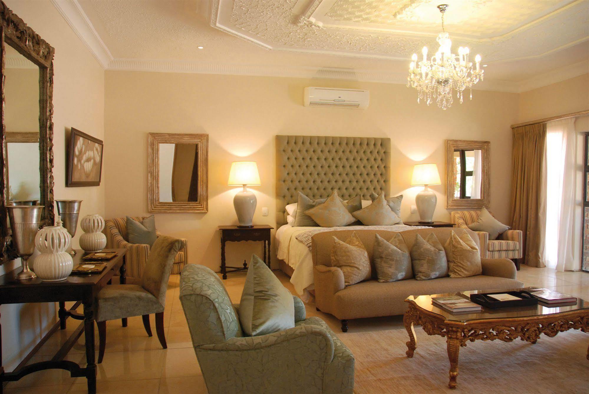 The Victoria Falls Deluxe Suites Kültér fotó