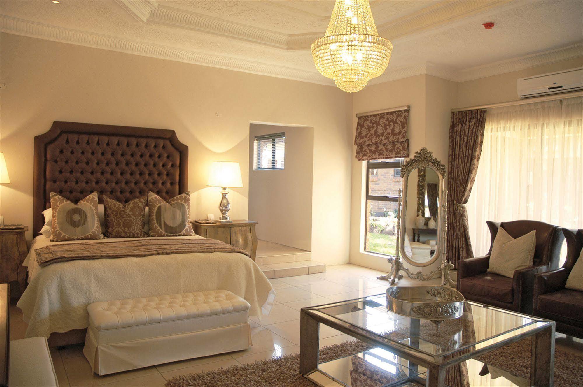 The Victoria Falls Deluxe Suites Kültér fotó